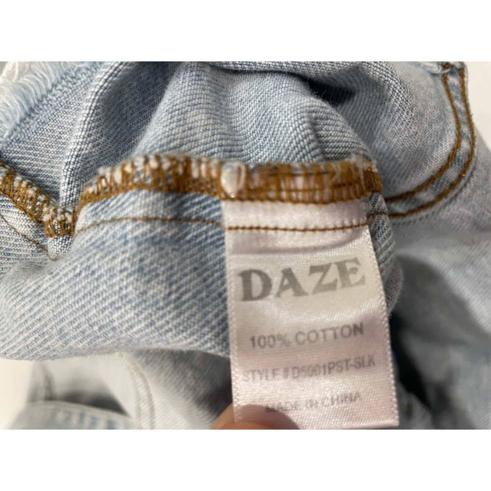 Daze Blue Denim Jean Jacket Medium Trucker Cut Off Cropped Classic Retro grunge - Picture 7 of 8